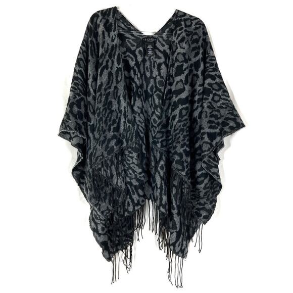 Laundry by Shelli Segal | Leopard Print Gray & Black Fringe Shawl - Picture 1 of 5